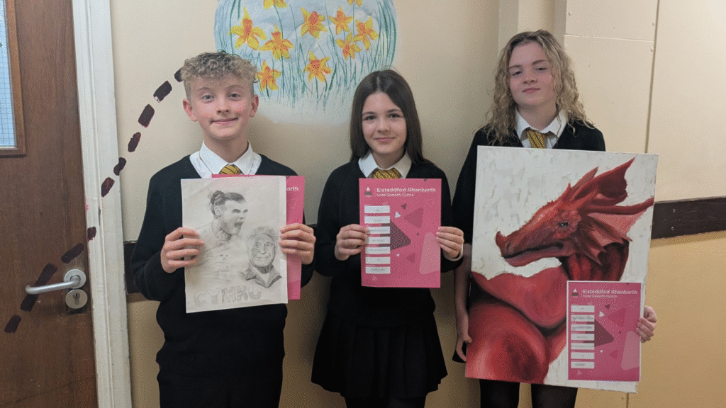 A photograph of students who showcased their artwork for the 2025 Urdd Eisteddfod, circa June 2025